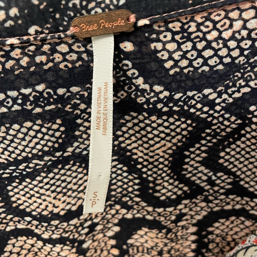 Free People Black and Pink Multi-Patterned Long Sleeve Button Down Blouse - Picture 3 of 8